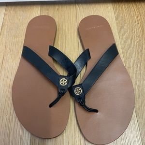 Tory Burch Black Manon Thong Sandal. Comes with dust bag